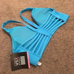 NWT VS Sports bra